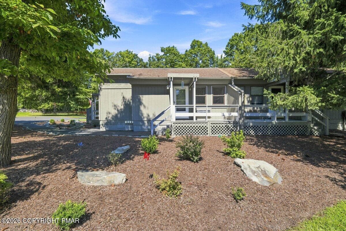 Side View - 129 Condor Dr. Drive 17, Tamiment, PA 18371