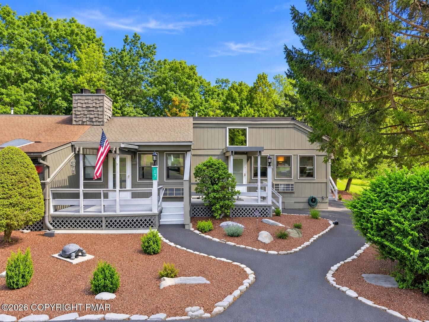 Street View, Landscaping - 129 Condor Dr. Drive 17, Tamiment, PA 18371, Tamiment