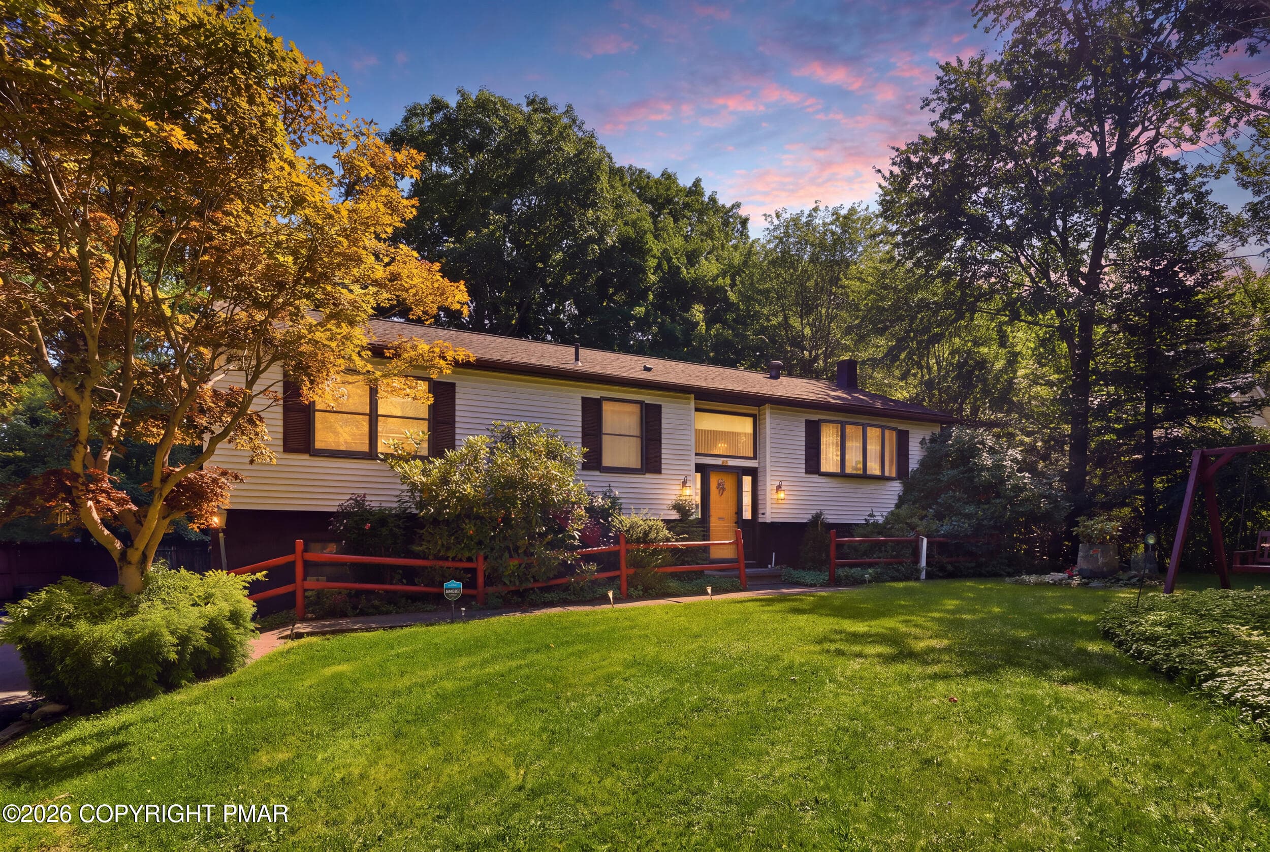 3 Devonshire Lane, Mount Pocono, PA 18344