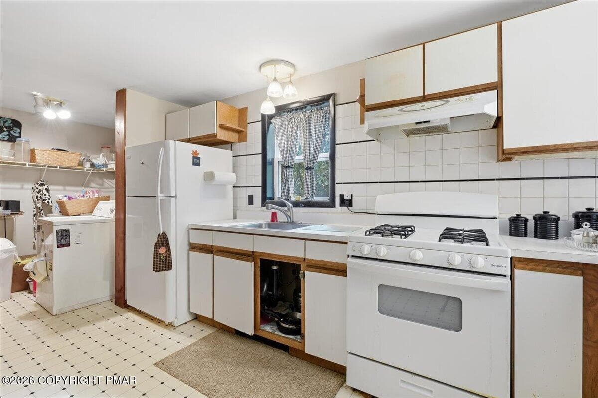 20-image - 3654 Sugar Berry Lane, Tobyhanna, PA 18466