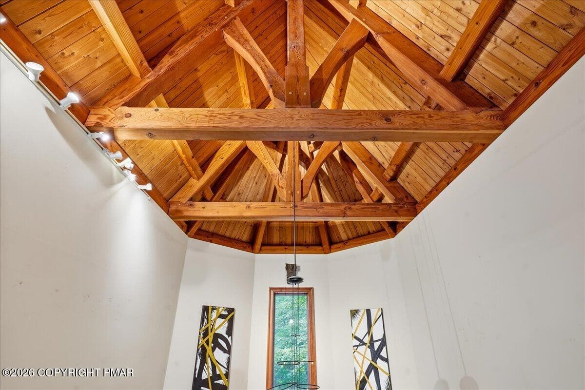 Architechural Ceiling - 131 Ski Haven Drive, Cresco, PA 18326, Cresco