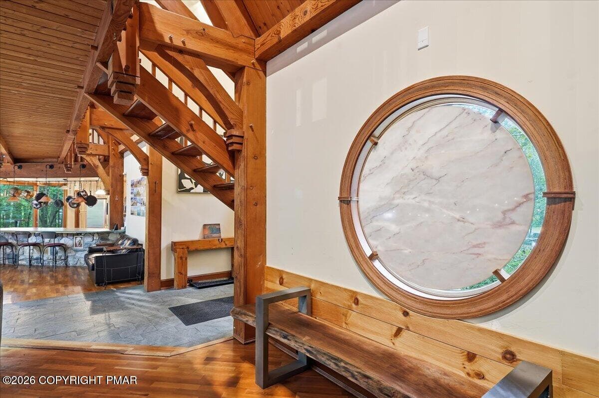 Custom Built-In Seating - 131 Ski Haven Drive, Cresco, PA 18326, Cresco
