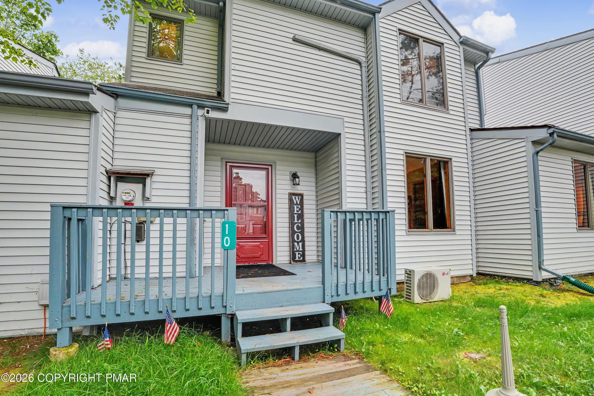 10 Lennon Circle, Lake Harmony, PA 18624