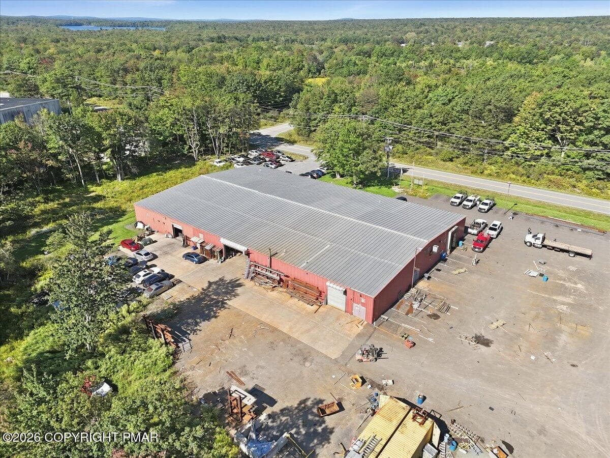 08-020_dji_fly_20260911_103328_0094_1789 - 405 Industrial Park Drive, Mount Pocono, PA 18344