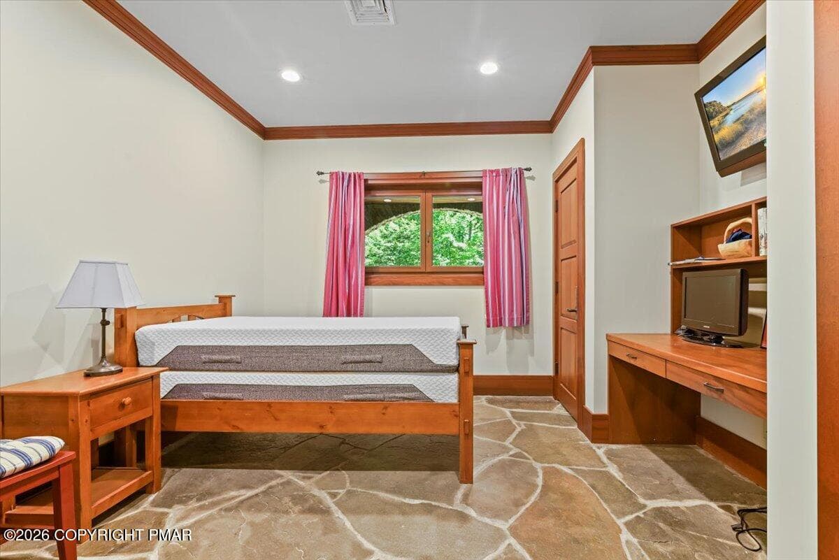 0071 Bedroom 7 - 165 Pennwood Drive, Greentown, PA 18426, Greentown