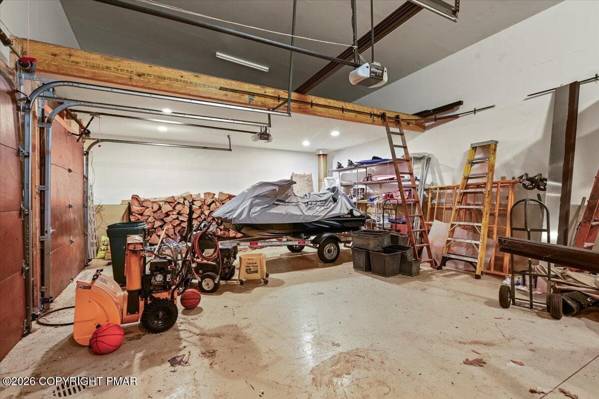 0075 Oversized Garage - 165 Pennwood Drive, Greentown, PA 18426, Greentown