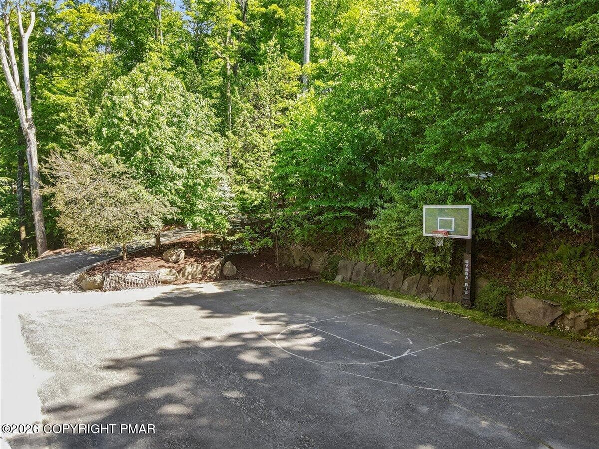 0092 Basketball Court - 165 Pennwood Drive, Greentown, PA 18426, Greentown