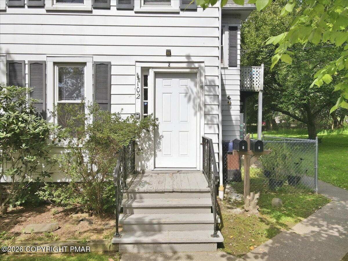 102 E Brown Street - 102 E Brown Street, East Stroudsburg, PA 18301, East Stroudsburg