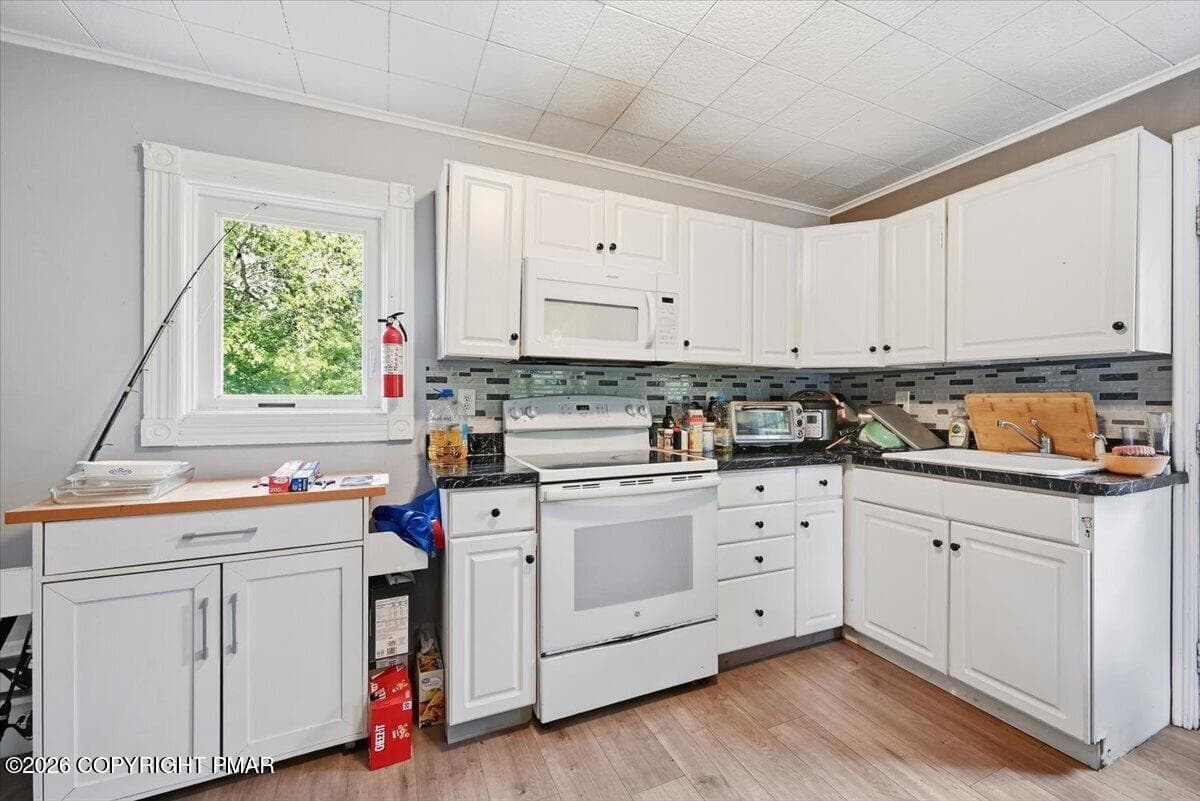 102 E Brown Street - 102 E Brown Street, East Stroudsburg, PA 18301, East Stroudsburg