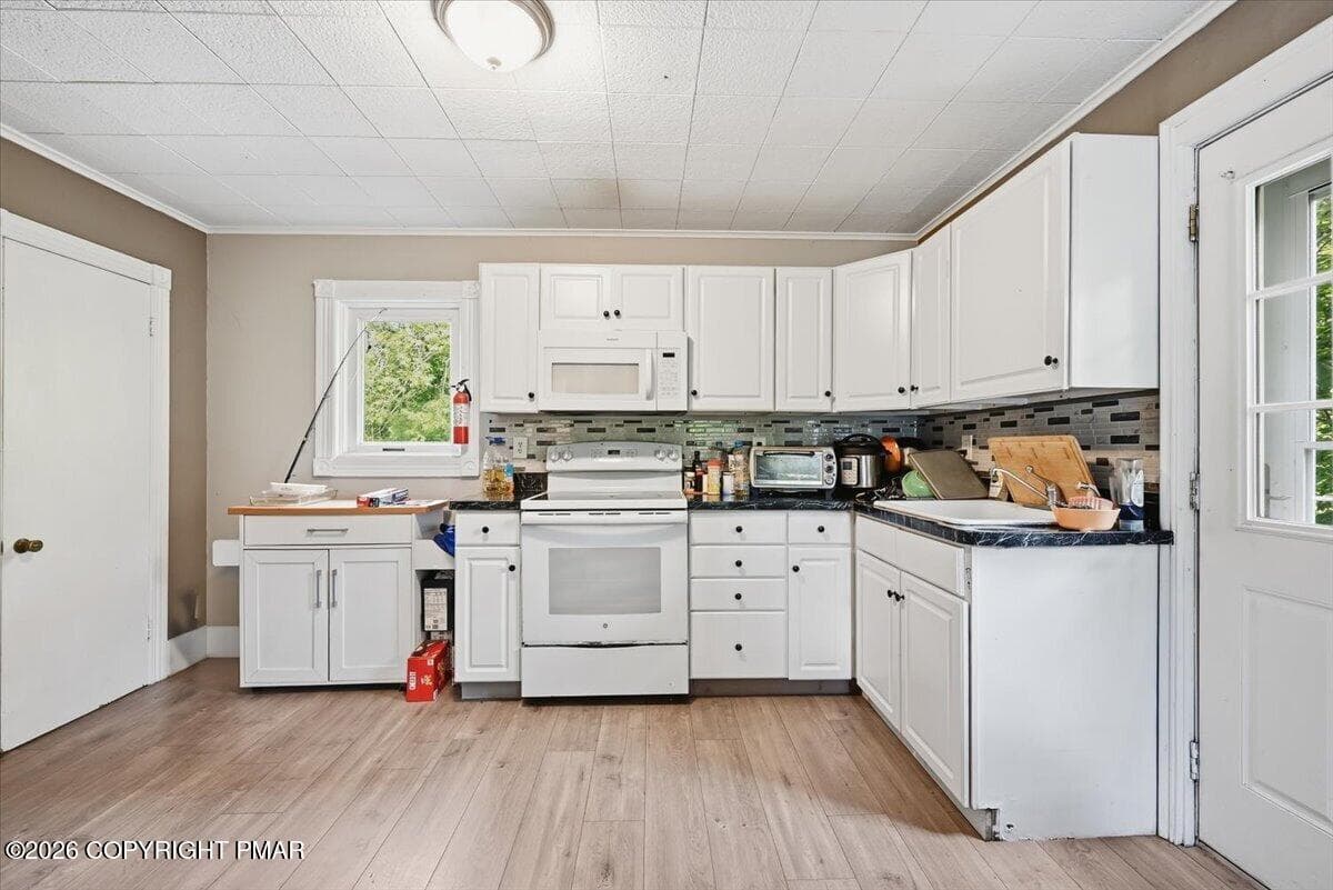 102 E Brown Street - 102 E Brown Street, East Stroudsburg, PA 18301, East Stroudsburg