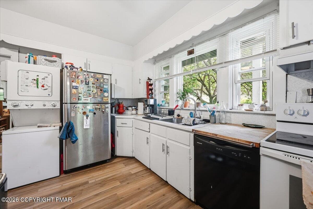 102 E Brown Street - 102 E Brown Street, East Stroudsburg, PA 18301, East Stroudsburg