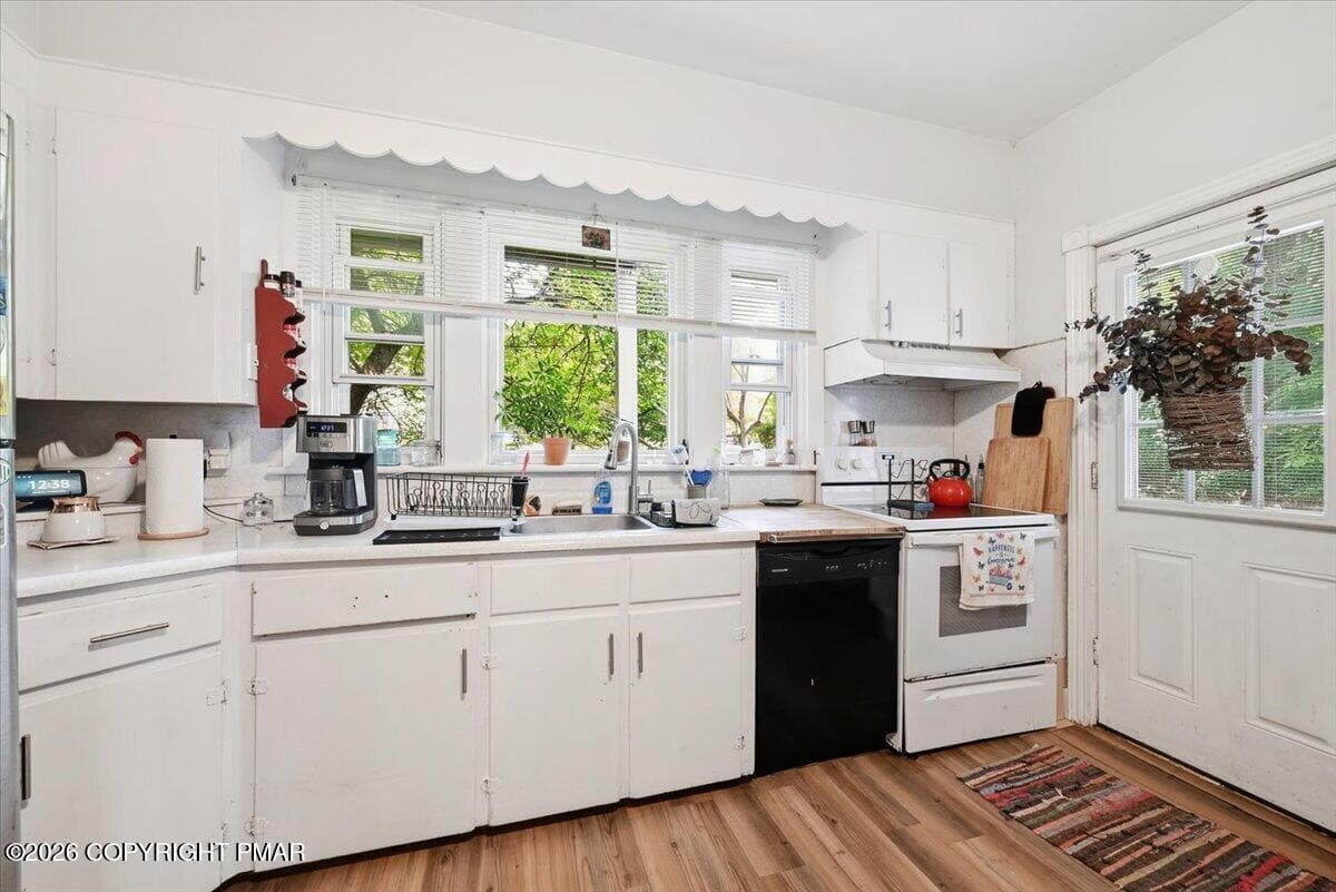 102 E Brown Street - 102 E Brown Street, East Stroudsburg, PA 18301, East Stroudsburg