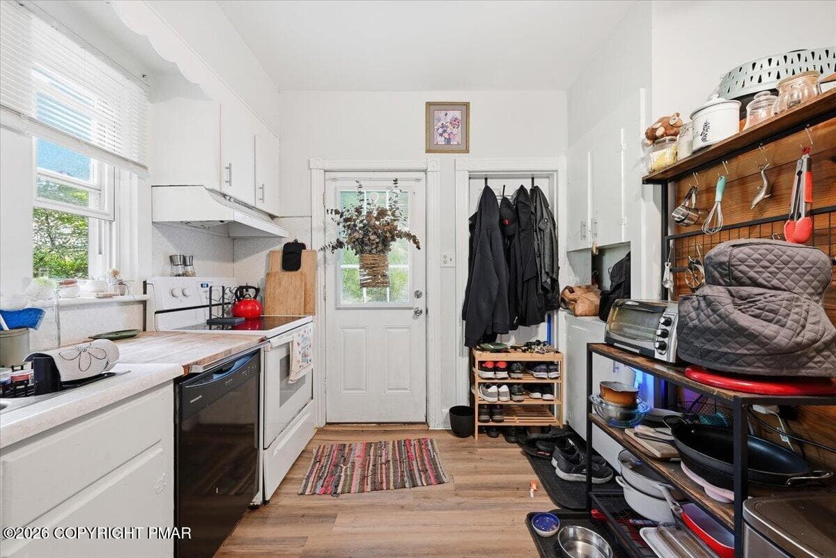 102 E Brown Street - 102 E Brown Street, East Stroudsburg, PA 18301, East Stroudsburg
