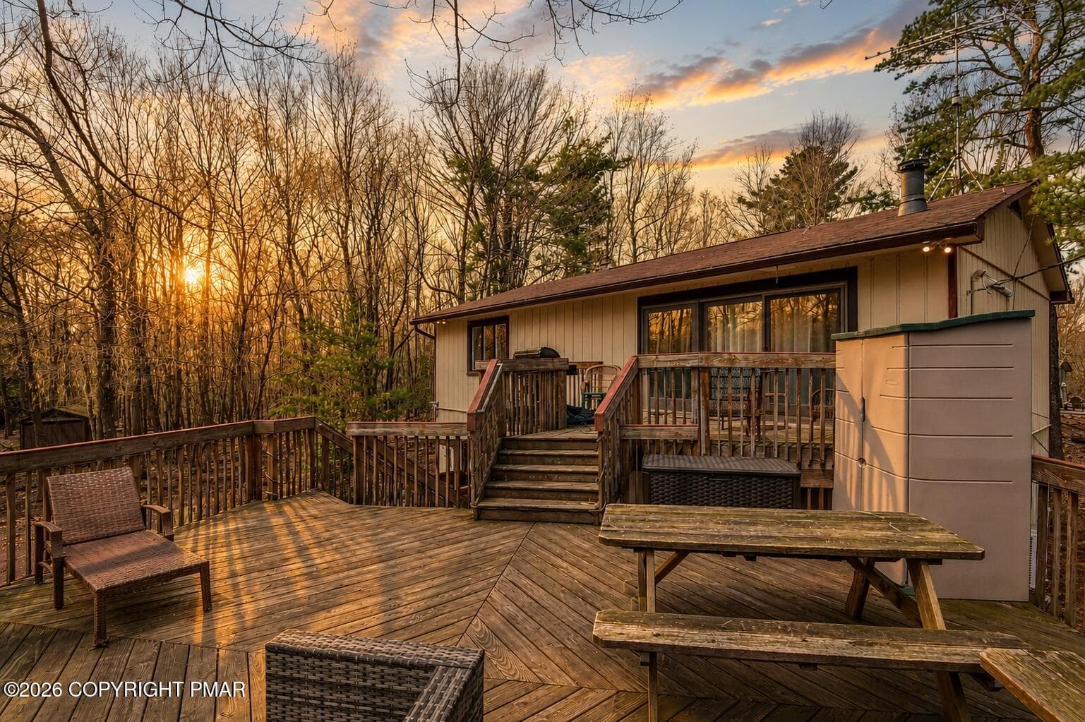 70 Pineknoll Drive, Lake Harmony, PA 18624