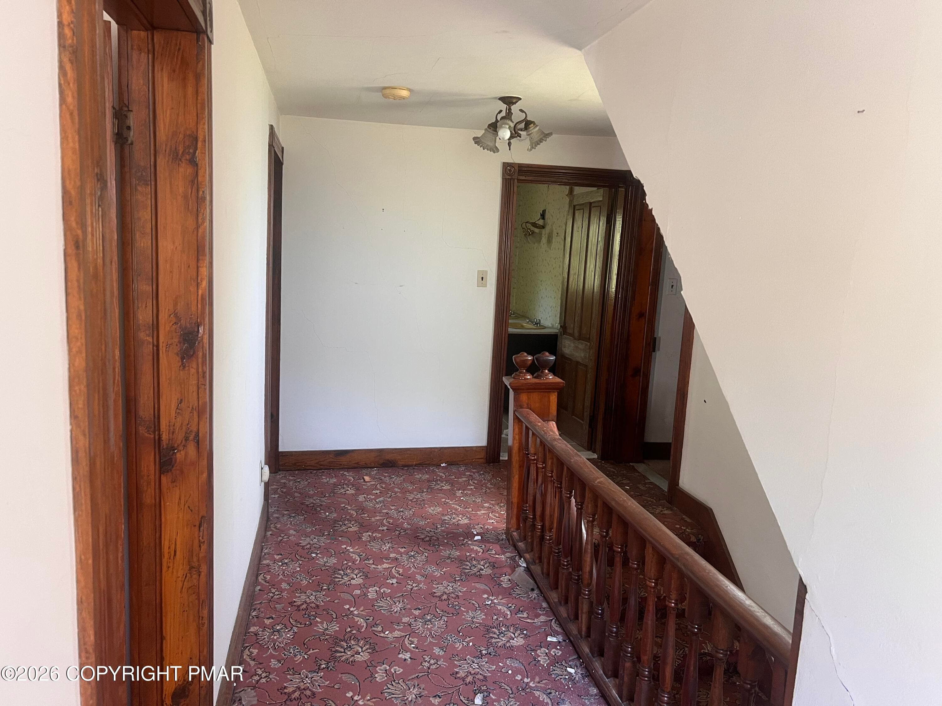 laurel lake hallway - 268 Laurel Lake Road, Bartonsville, PA 18321, Bartonsville