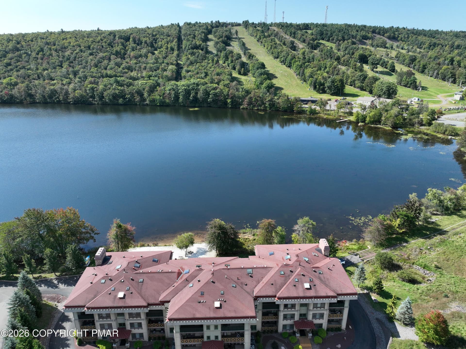 322 Hummingbird Way # 102J2, Lake Harmony, PA 18624