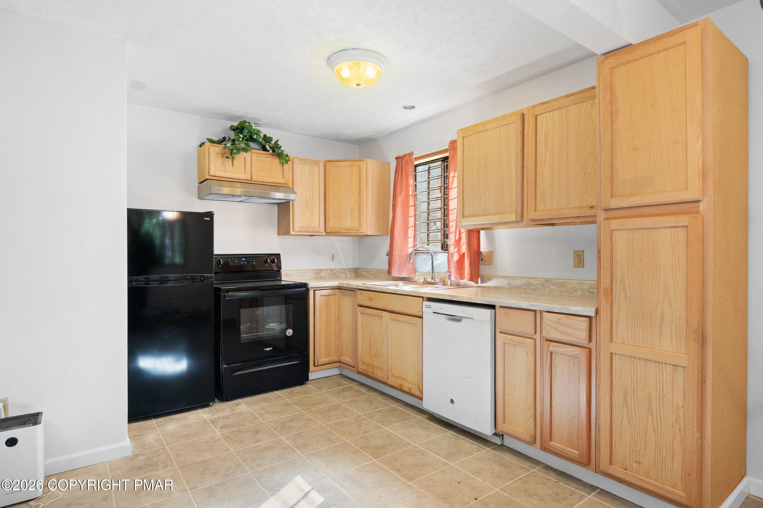 Kitchen - 7172 Mountain Drive, Tobyhanna, PA 18466, Tobyhanna