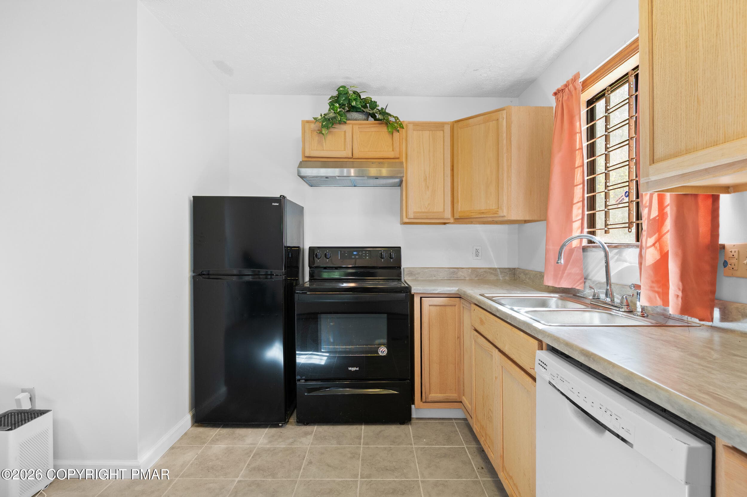 Kitchen - 7172 Mountain Drive, Tobyhanna, PA 18466, Tobyhanna