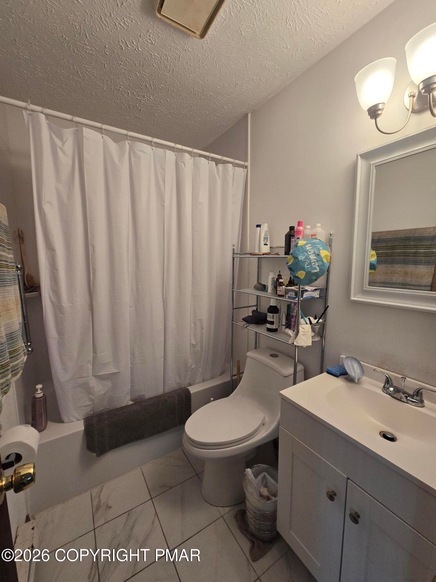 mainbath3 - 7151 Robinwood Drive, Tobyhanna, PA 18466