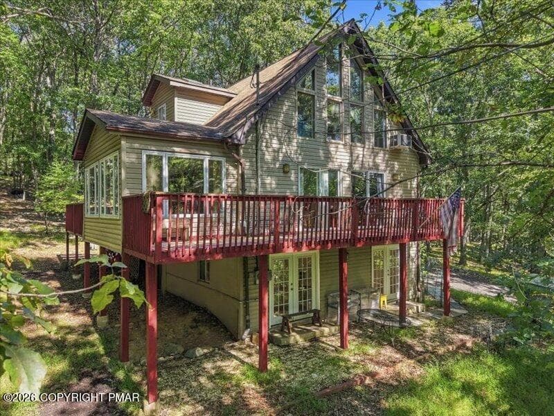 467 Lakeside Drive, East Stroudsburg, PA 18301