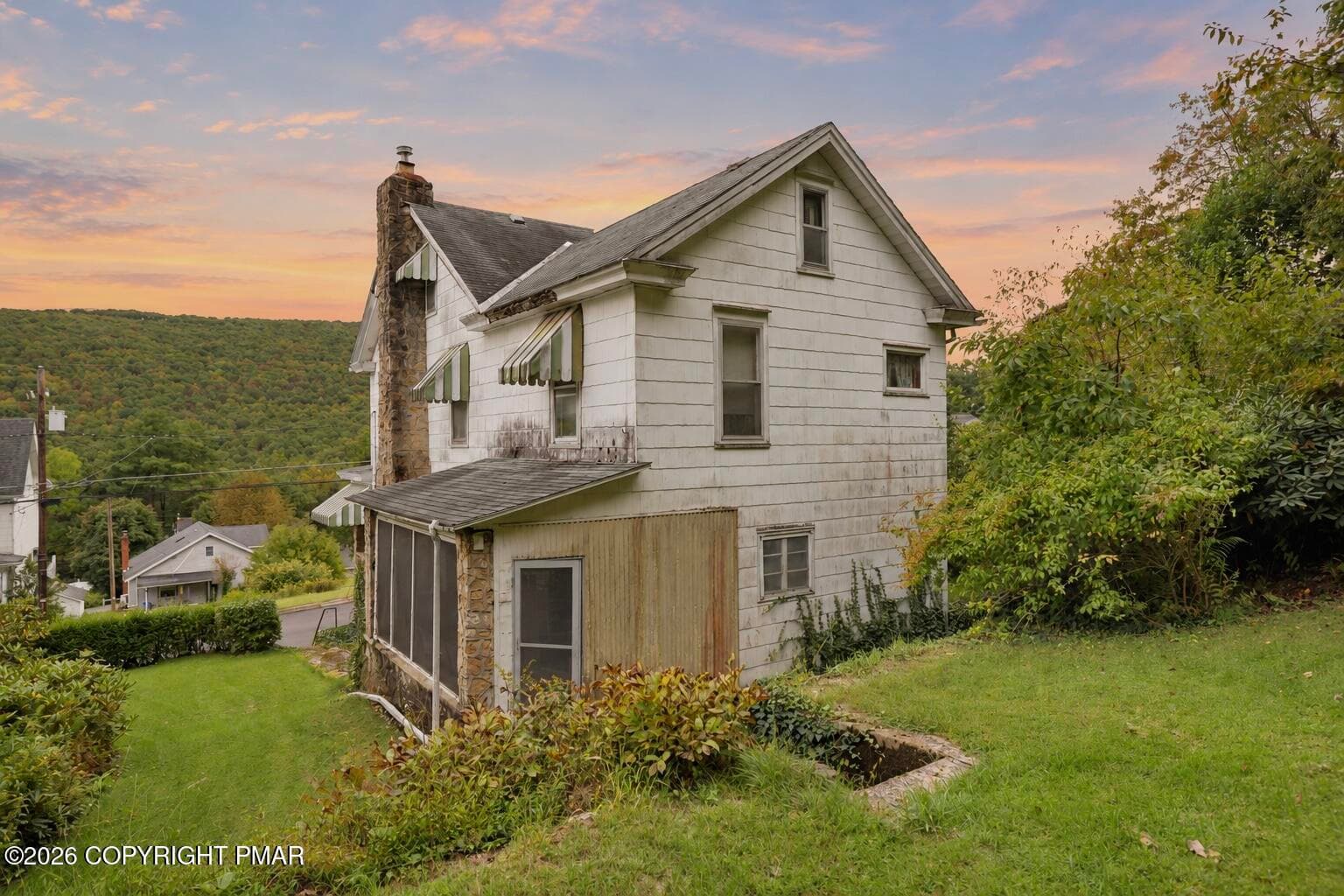 F8F8BF6C-2567-4D24-B9E7-F3F3A0B0E6FF - 810 Center Avenue, Jim Thorpe, PA 18229