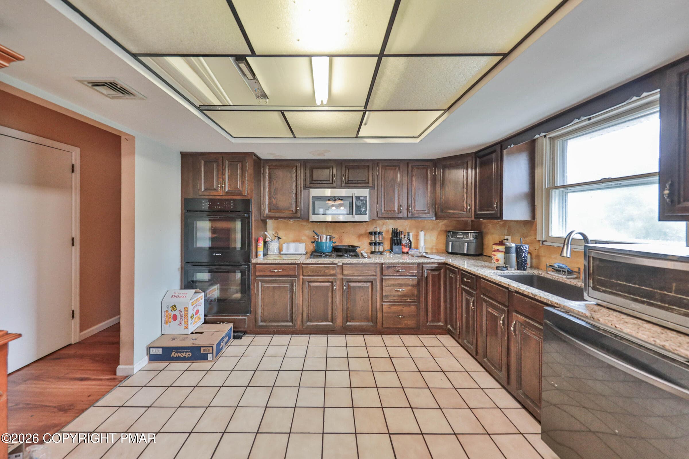 Kitchen (3) - 1965 Lower Smith Gap Road, Kunkletown, PA 18058, Kunkletown