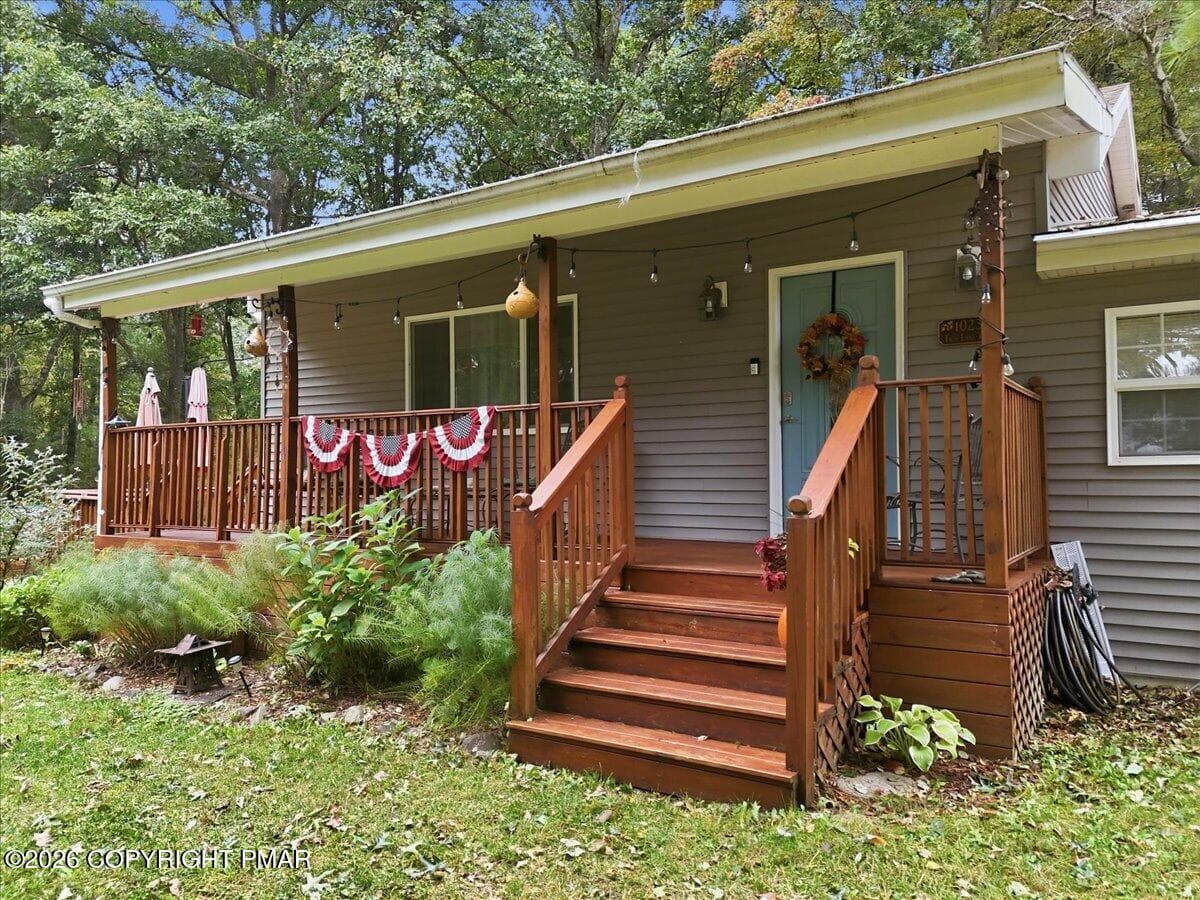 1023 Twin Lake Road, Stroudsburg, PA 18360