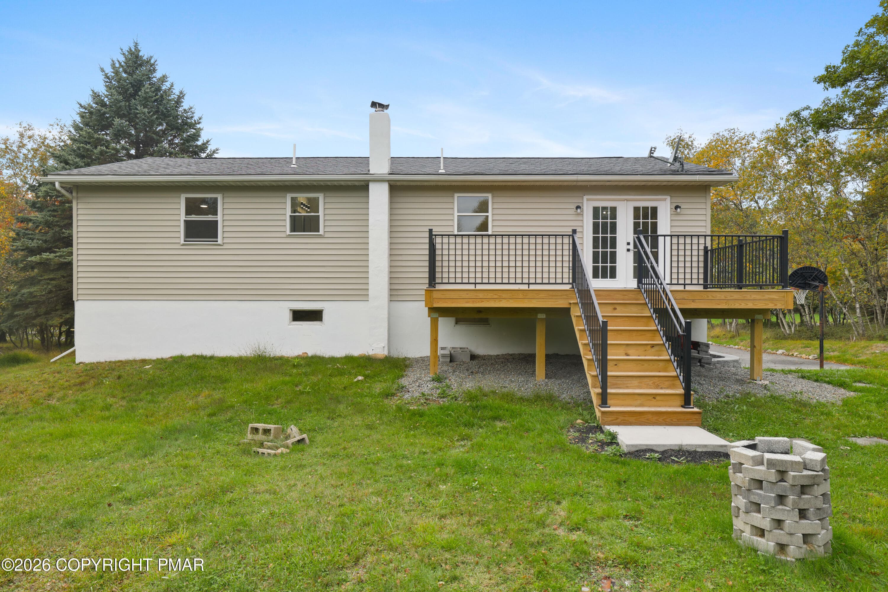 Back view - 1541 Ann Lane, Effort, PA 18330, Effort
