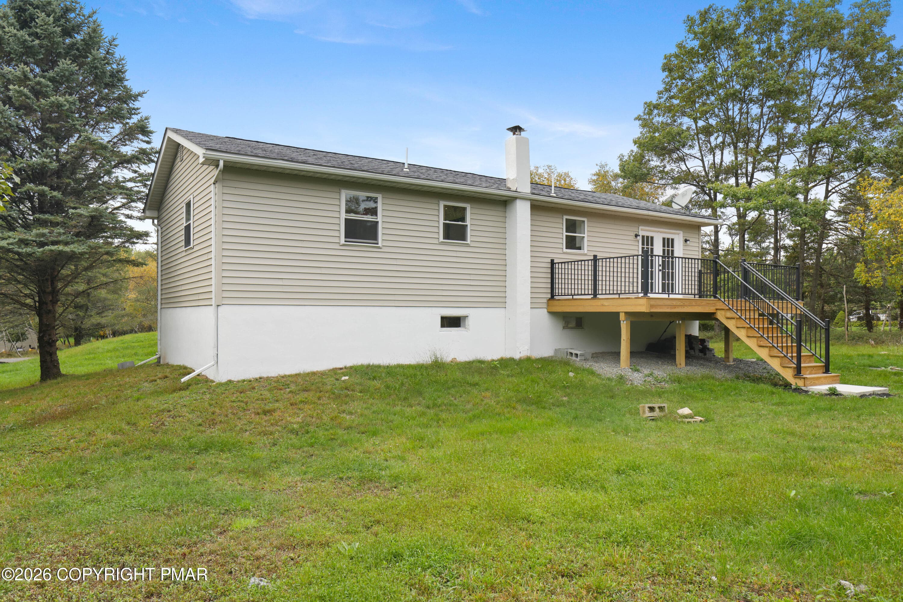 Back view - 1541 Ann Lane, Effort, PA 18330, Effort