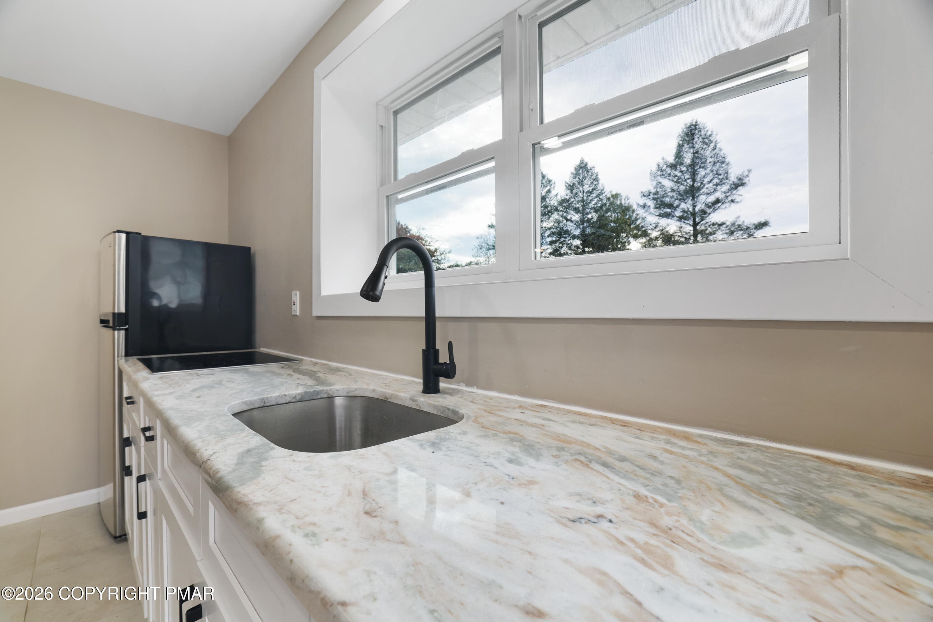 Kitchenette - 1541 Ann Lane, Effort, PA 18330, Effort