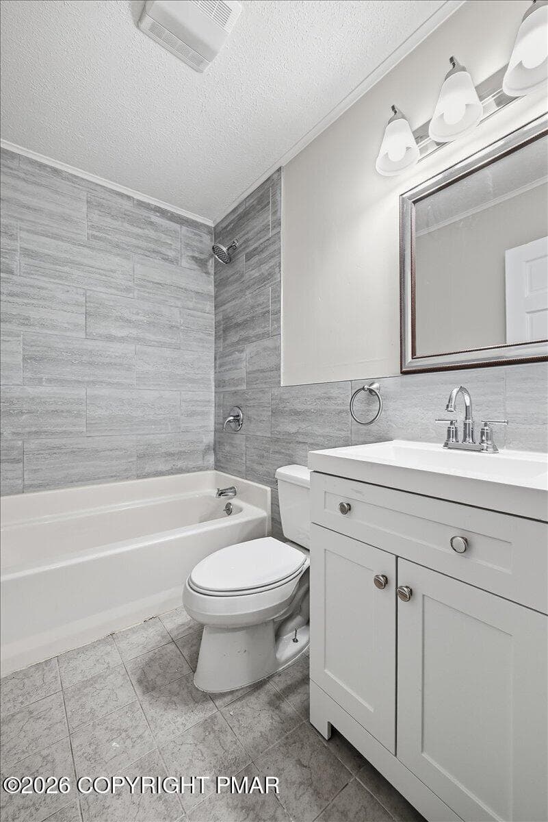 Bathroom 2 - 1126 Woodland Drive, East Stroudsburg, PA 18301, East Stroudsburg