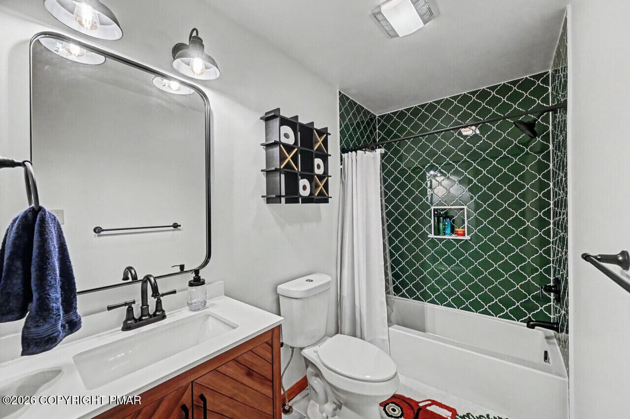 Gorgeous Updated Main Level Bath - 2354 Forest Drive W, Pocono Lake, PA 18347, Pocono Lake