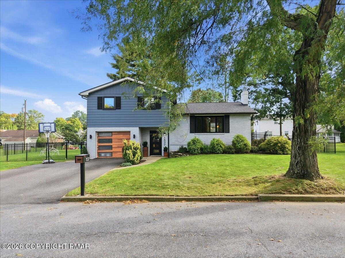 03-066_dji_fly_20261005_152322_0324_1791 - 1537 Winthrop Avenue, Bethlehem, PA 18017, Bethlehem