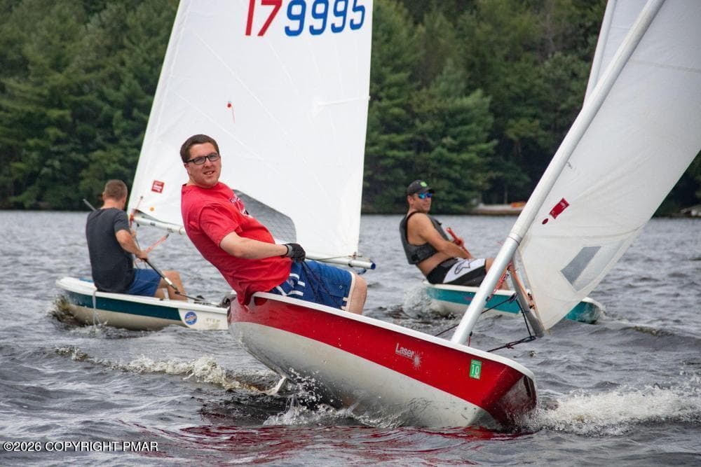 REGATTA - 1168 Gross Drive W, Pocono Pines, PA 18350