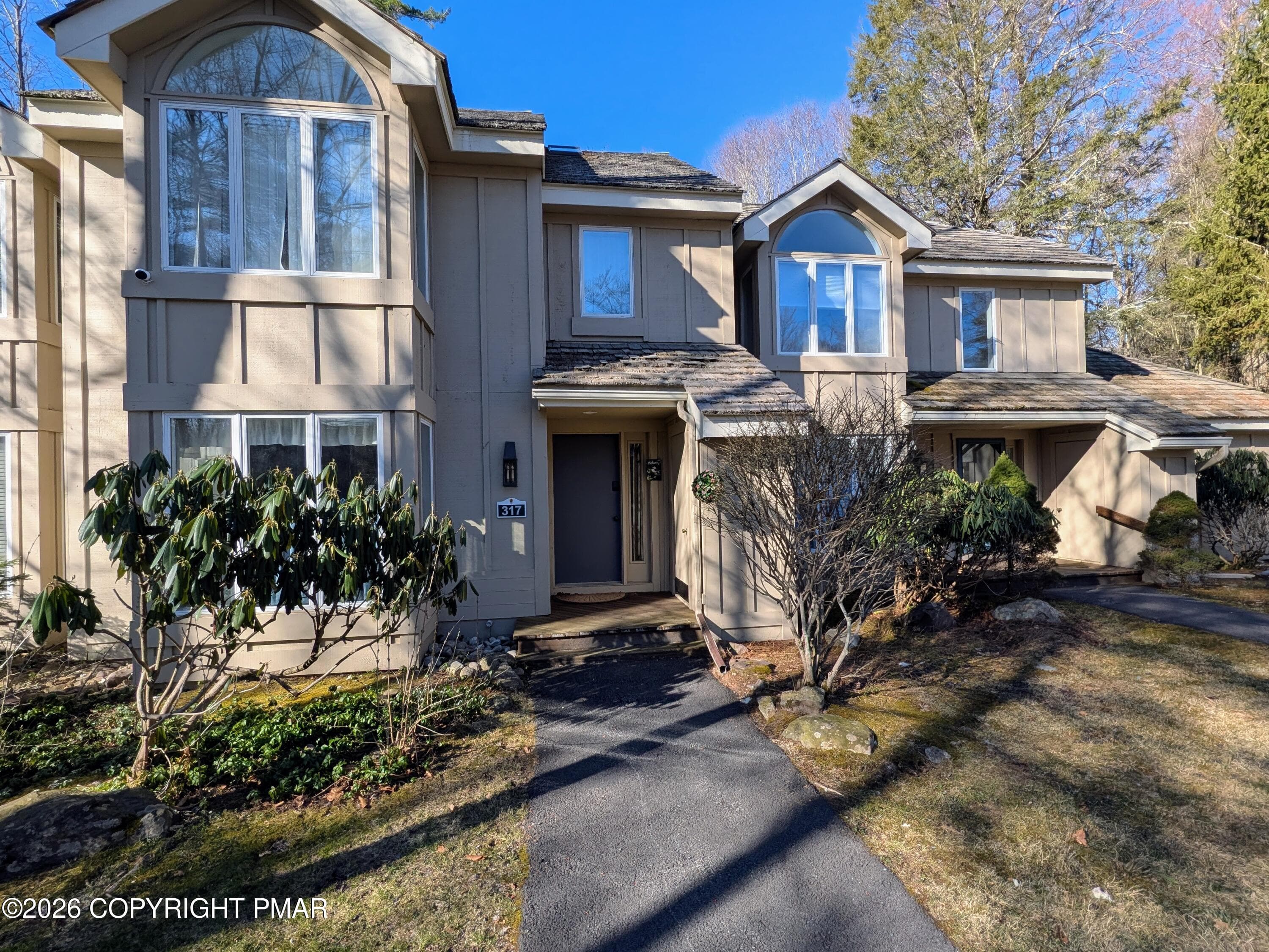 317 Chickagami Lane, Long Pond, PA 18334