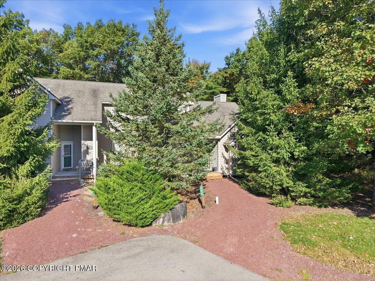 05-066_dji_fly_20261006_100748_0345_1791 - 179 Hawthorne Court, Tannersville, PA 18372, Tannersville