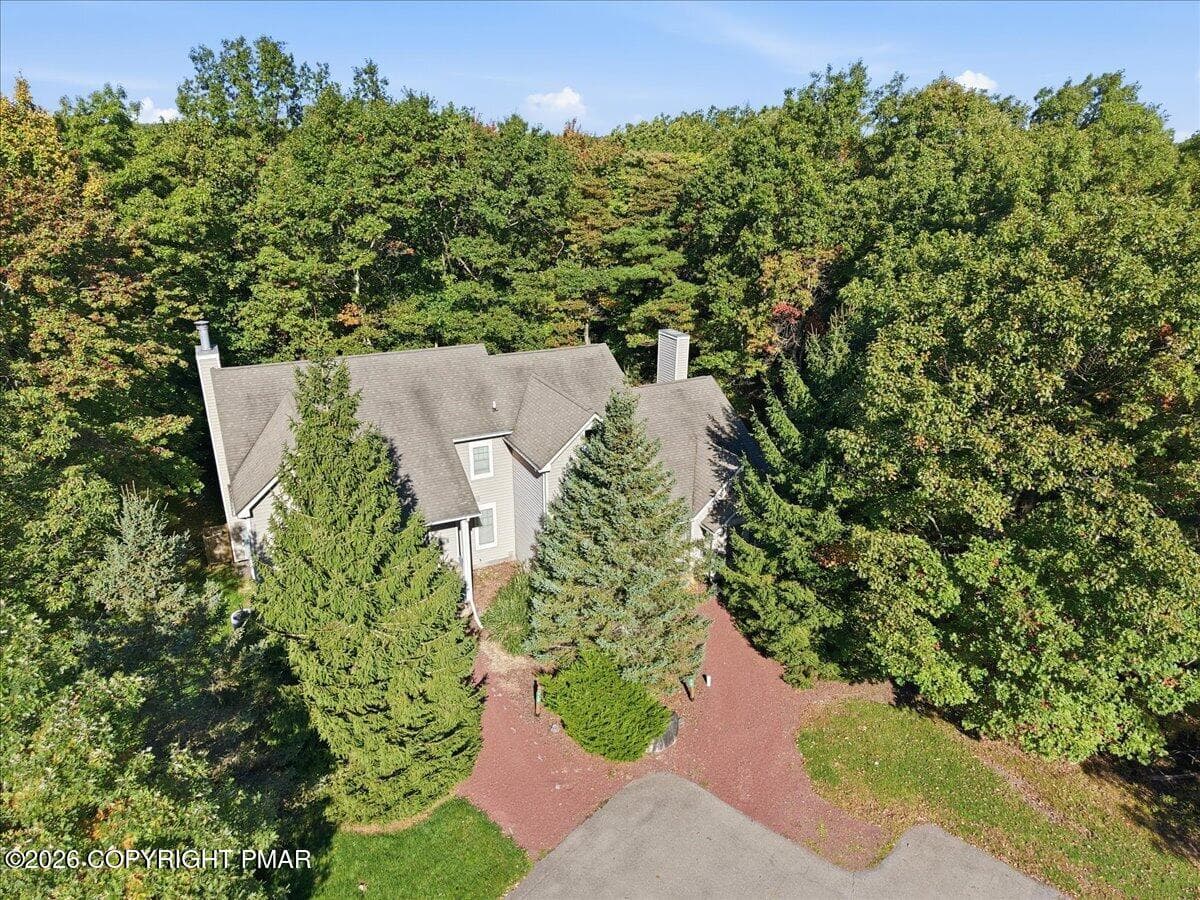 06-068_dji_fly_20261006_100810_0347_1791 - 179 Hawthorne Court, Tannersville, PA 18372, Tannersville