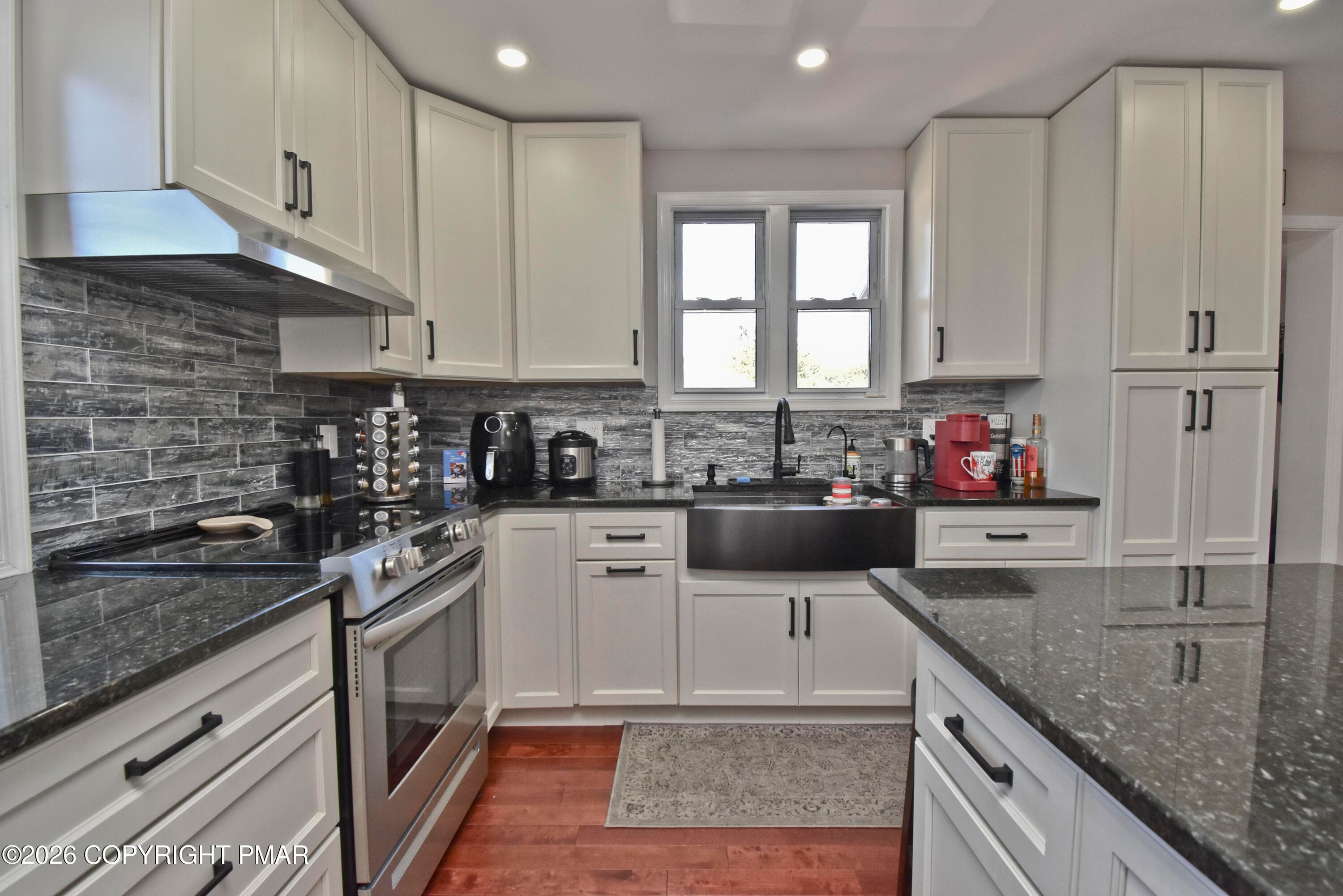 3 Kitchen (7) - 64 Dante Street, Roseto, PA 18013, Roseto