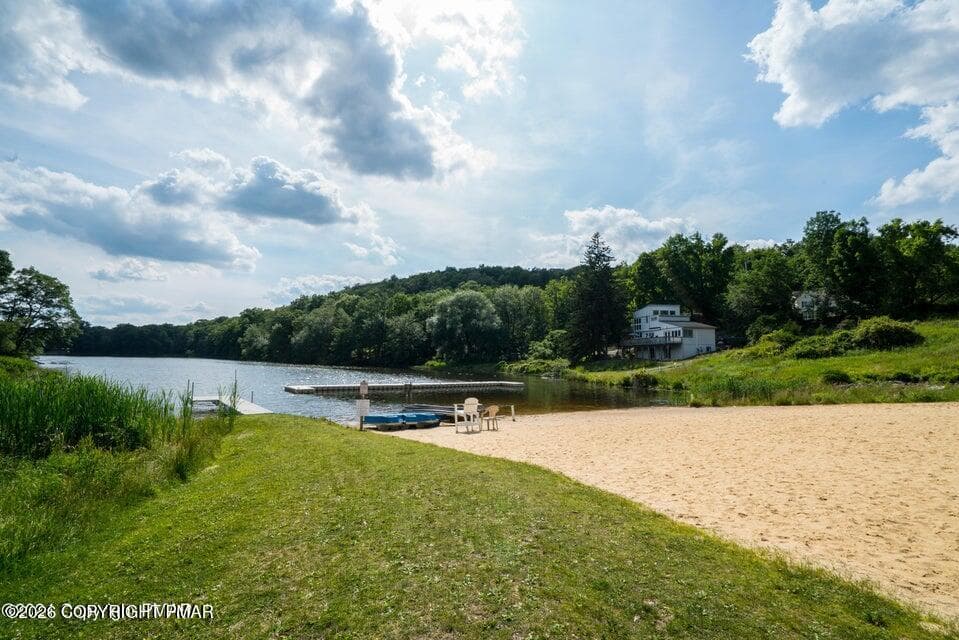 8 - 300 Brentwood Drive, Bushkill, PA 18324, Bushkill