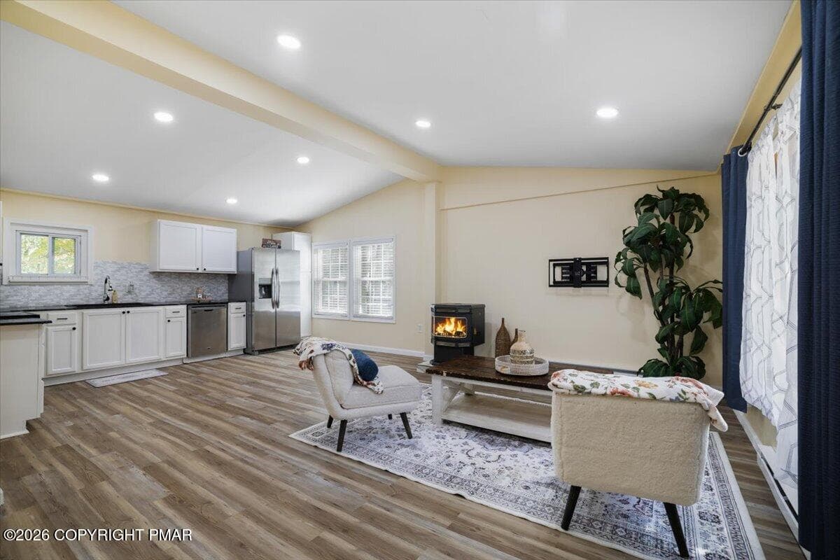 02-Living Room - 86 Windsor Road, Hawley, PA 18428, Hawley