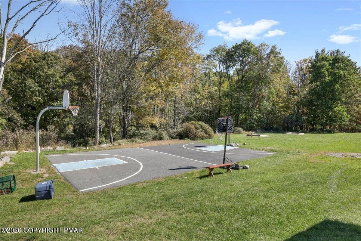31-Community - 86 Windsor Road, Hawley, PA 18428, Hawley