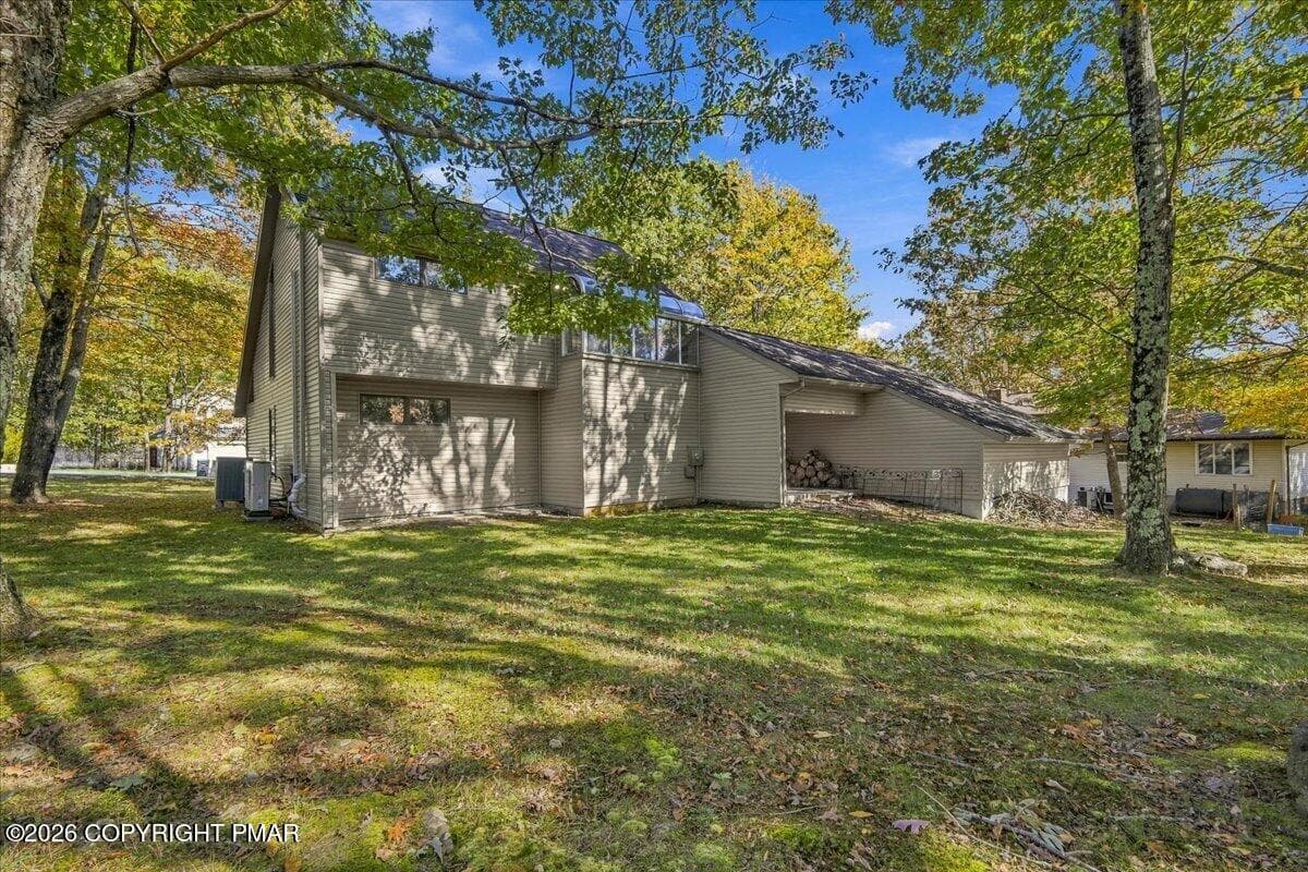 Back of home-4 - 28 Heath Lane, Mount Pocono, PA 18344, Mount Pocono