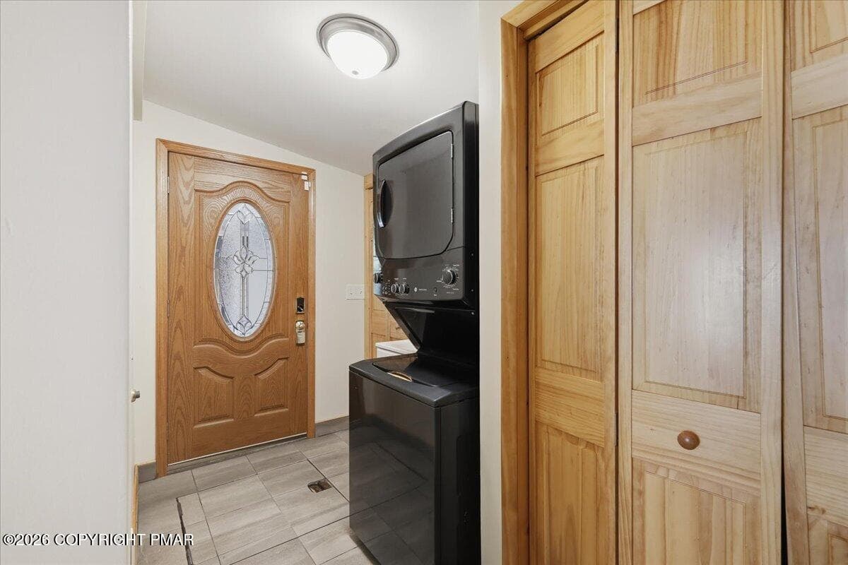 Mud Room/Side entrance - 28 Heath Lane, Mount Pocono, PA 18344, Mount Pocono