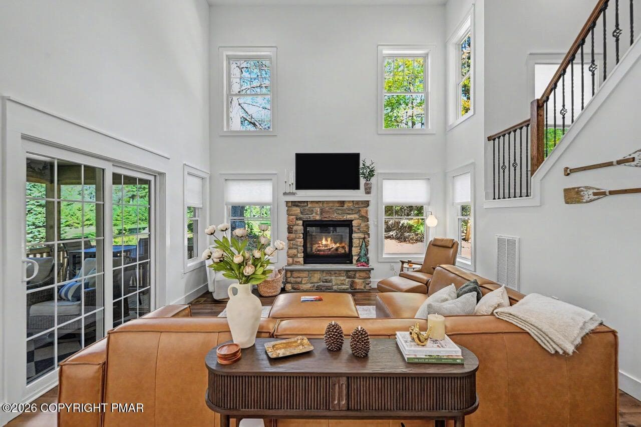 Living - 1525 Assembly Lodge Lane, Pocono Pines, PA 18350, Pocono Pines