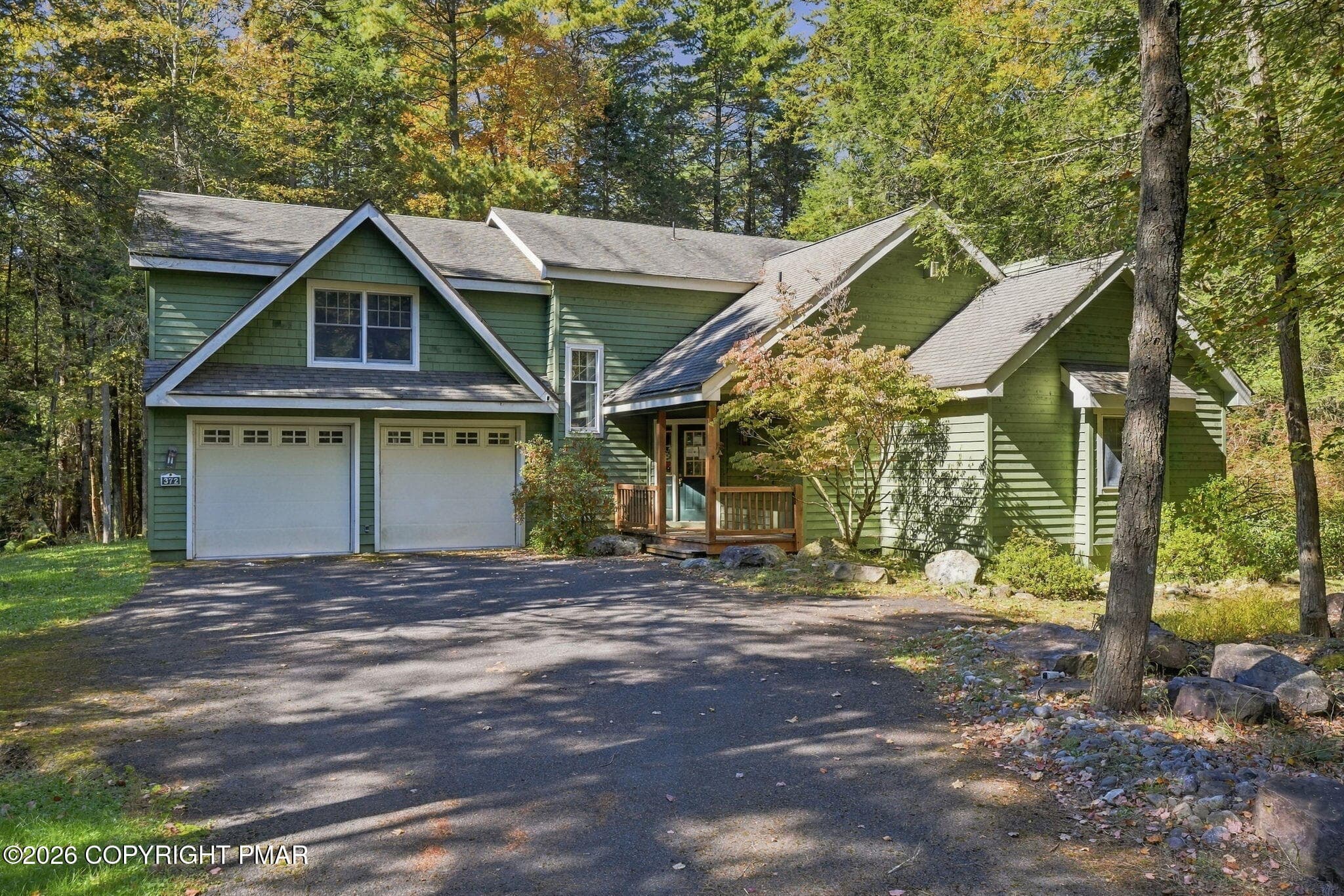 3-web-or-mls-372 Brookside Dr (3 of 56) - 372 Brookside Drive, Pocono Pines, PA 18350, Pocono Pines