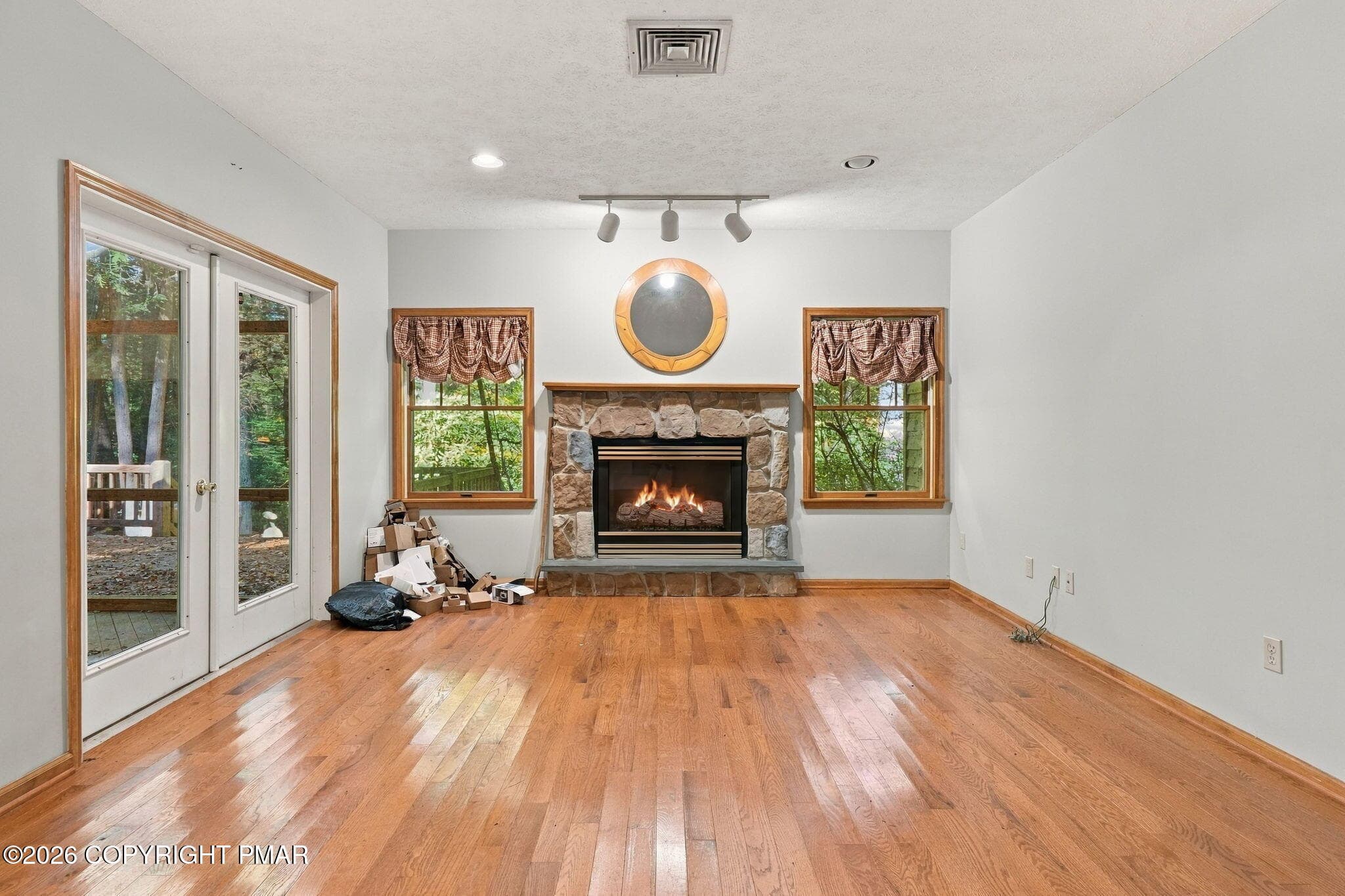 6-web-or-mls-372 Brookside Dr (19 of 56) - 372 Brookside Drive, Pocono Pines, PA 18350, Pocono Pines