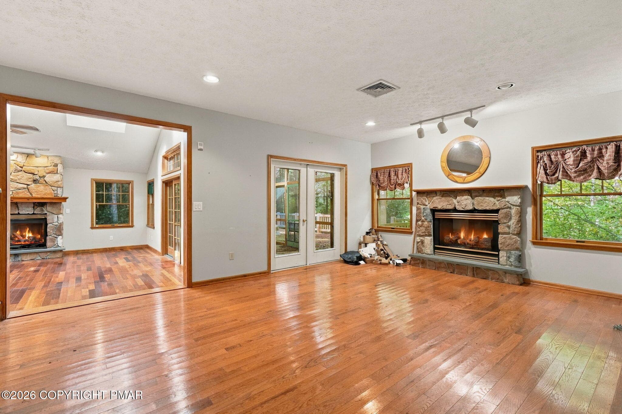 7-web-or-mls-372 Brookside Dr (20 of 56) - 372 Brookside Drive, Pocono Pines, PA 18350, Pocono Pines