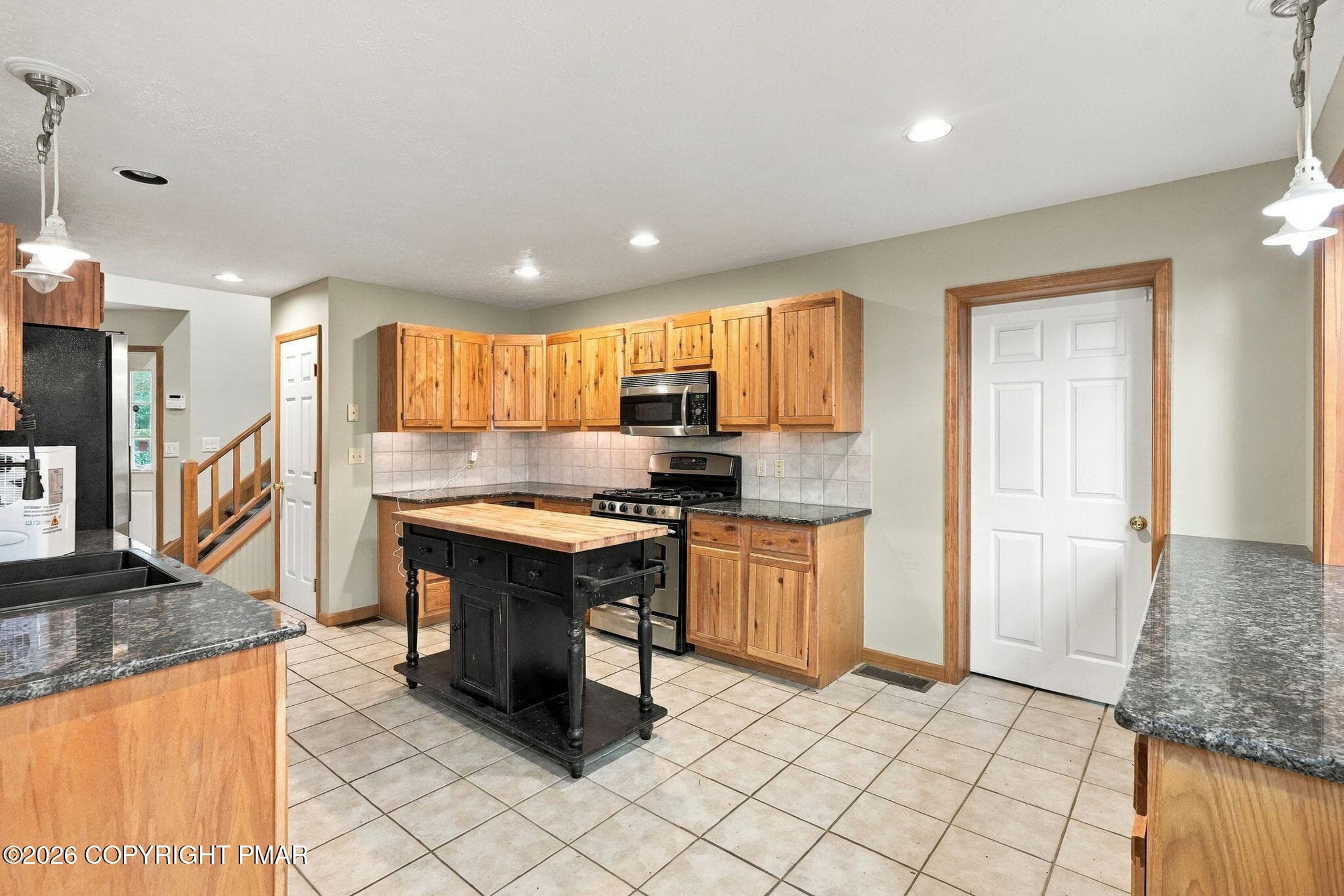 9-web-or-mls-372 Brookside Dr (22 of 56) - 372 Brookside Drive, Pocono Pines, PA 18350, Pocono Pines