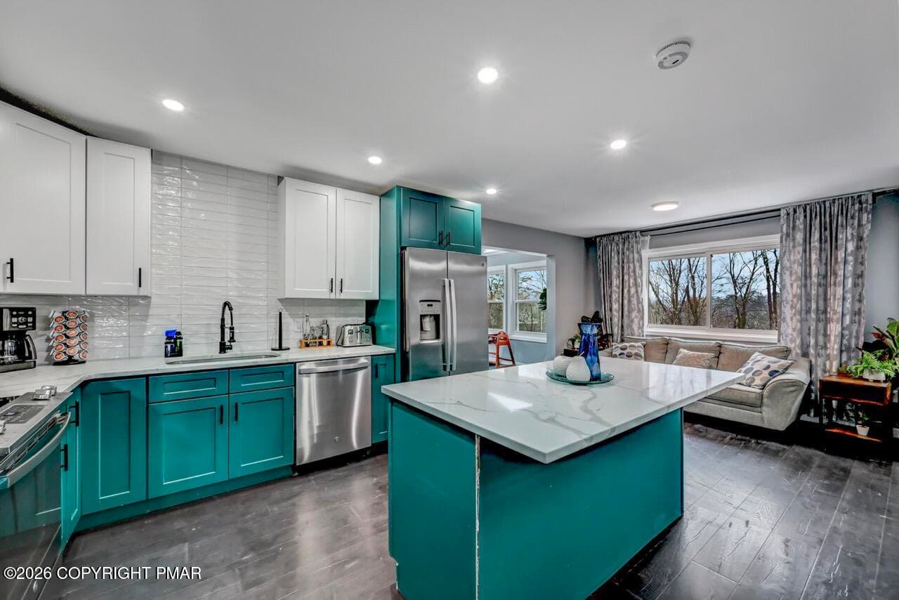 110 Riverfront Ter 17 Large - 110 Riverfront Terrace, Pocono Lake, PA 18347