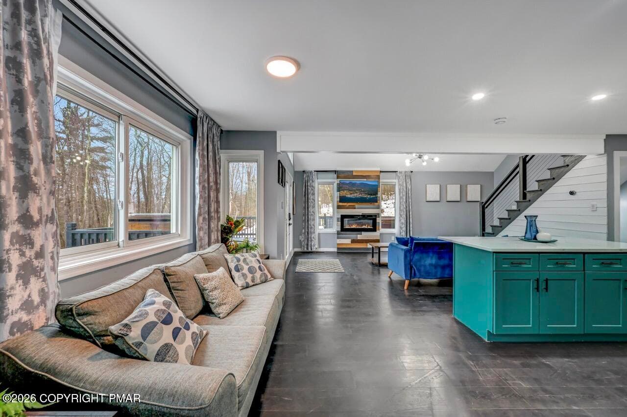 110 Riverfront Ter 32 Large - 110 Riverfront Terrace, Pocono Lake, PA 18347